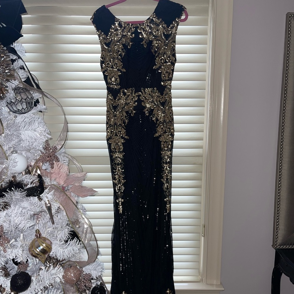 Baltic Born Sequin Gown Size M